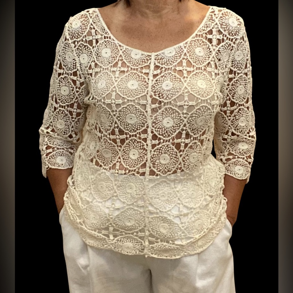 100% cotton lace layering top off white size M bohemian feminine coastal